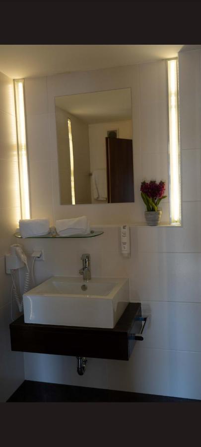 Self Checkin Hotel Heckenrose Lorin Ringsheim Exteriör bild