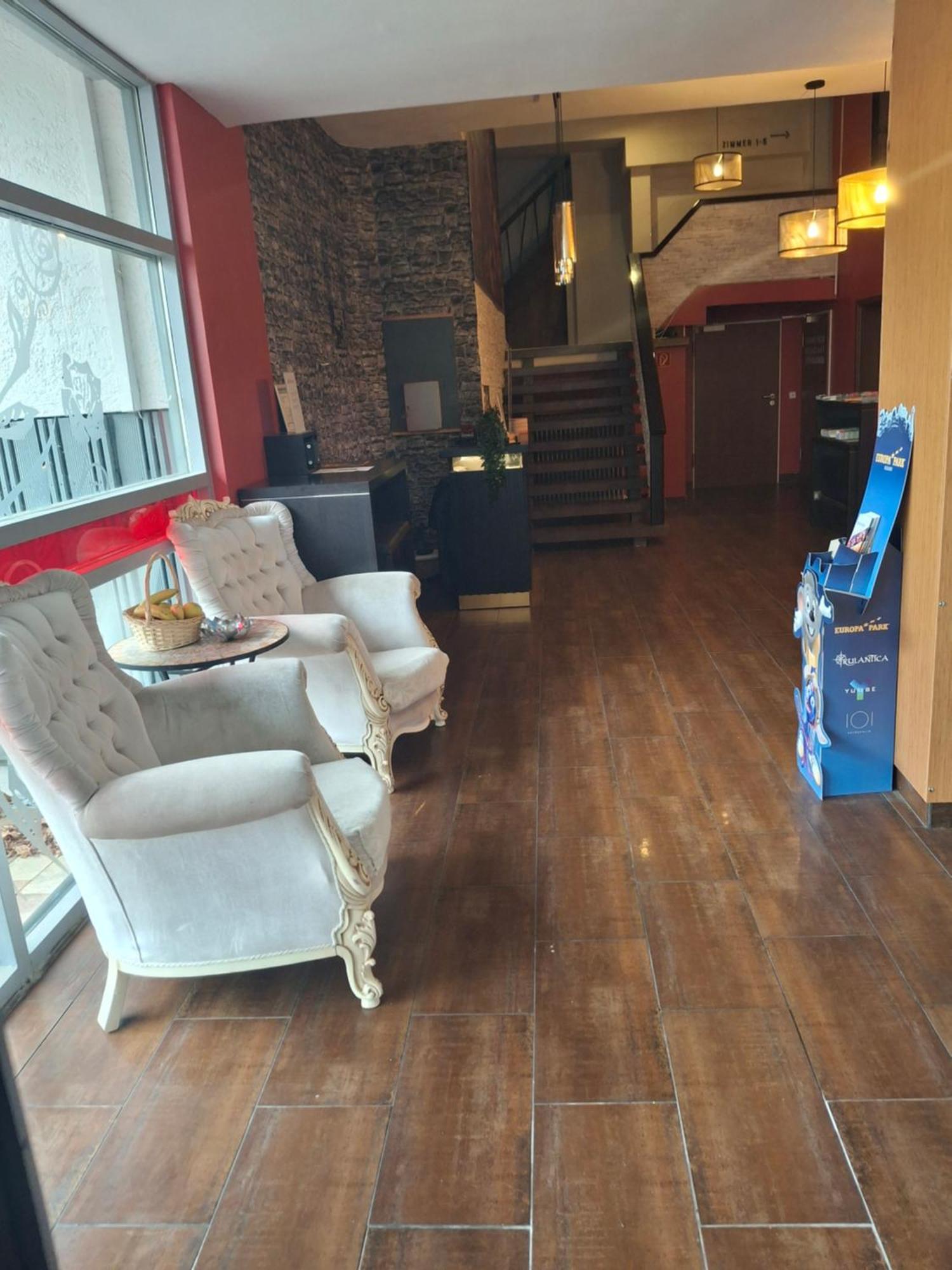 Self Checkin Hotel Heckenrose Lorin Ringsheim Exteriör bild